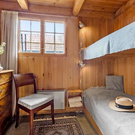 Holiday home Front In With Wifi Knebel