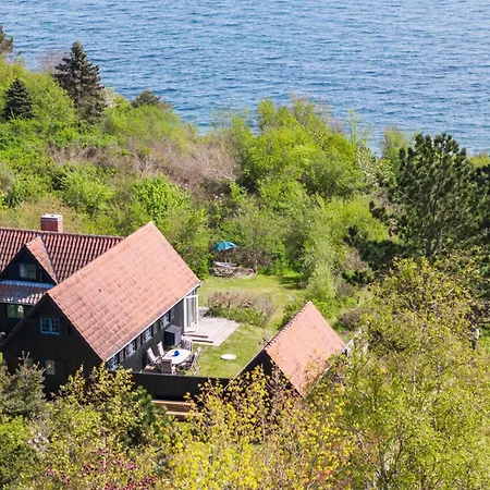 Holiday home Front In With Wifi *